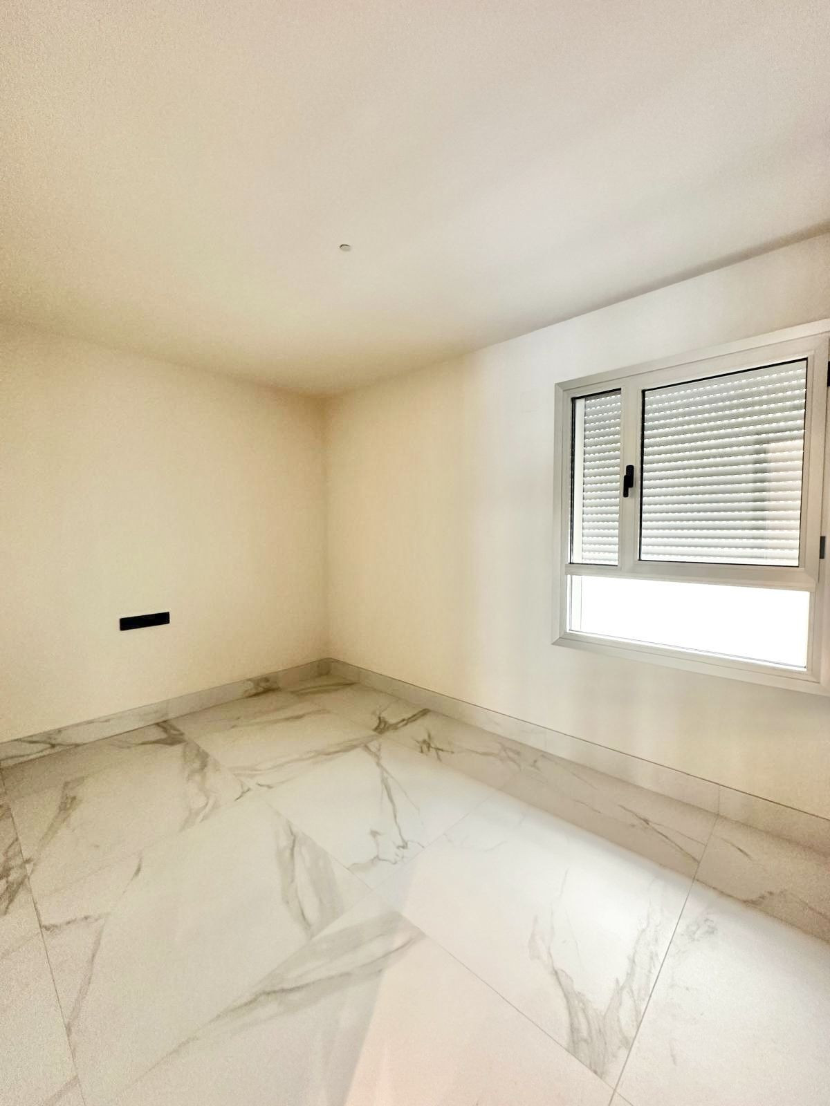 3 Bed Apartment for sale in San Pedro De Alcántara Costa Del Sol, Málaga, Spain