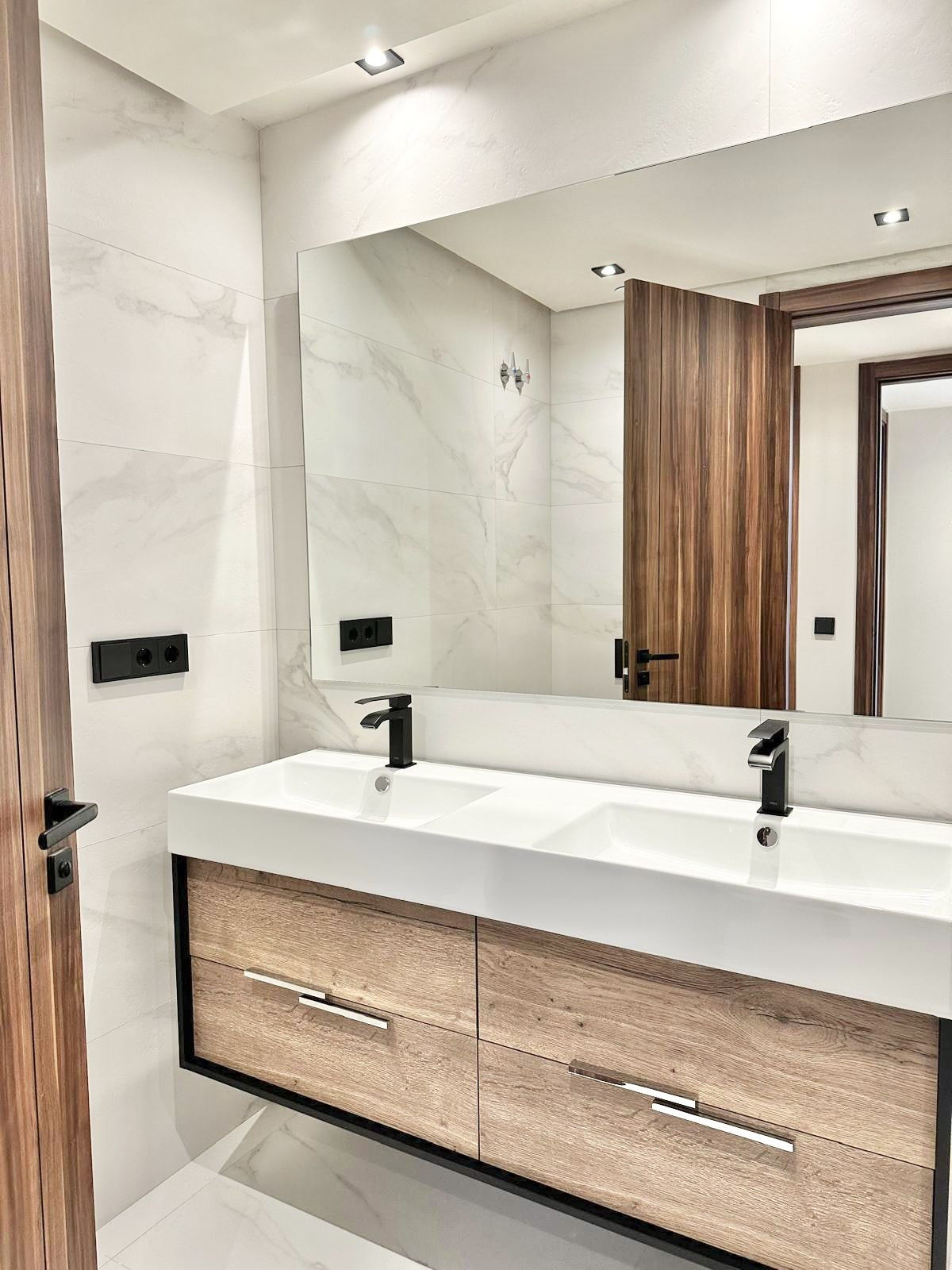 3 Bed Apartment for sale in San Pedro De Alcántara Costa Del Sol, Málaga, Spain