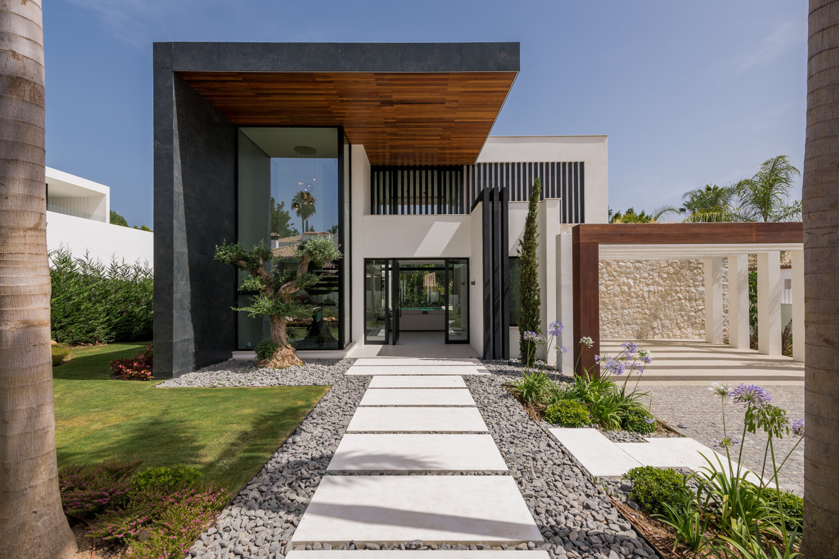 Se vende Villa - Chalet de 5 dormitorios en Costa Del Sol, Málaga, España