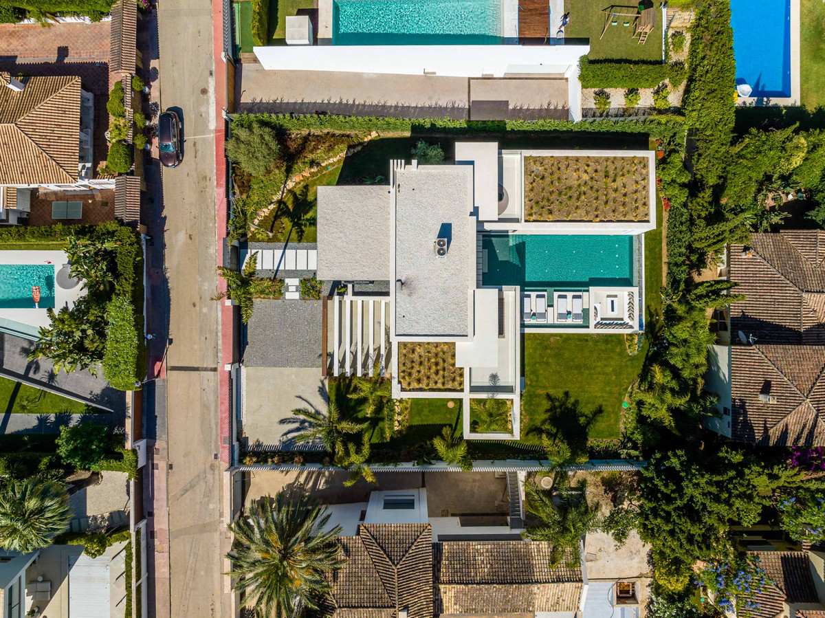 Se vende Villa - Chalet de 5 dormitorios en Costa Del Sol, Málaga, España