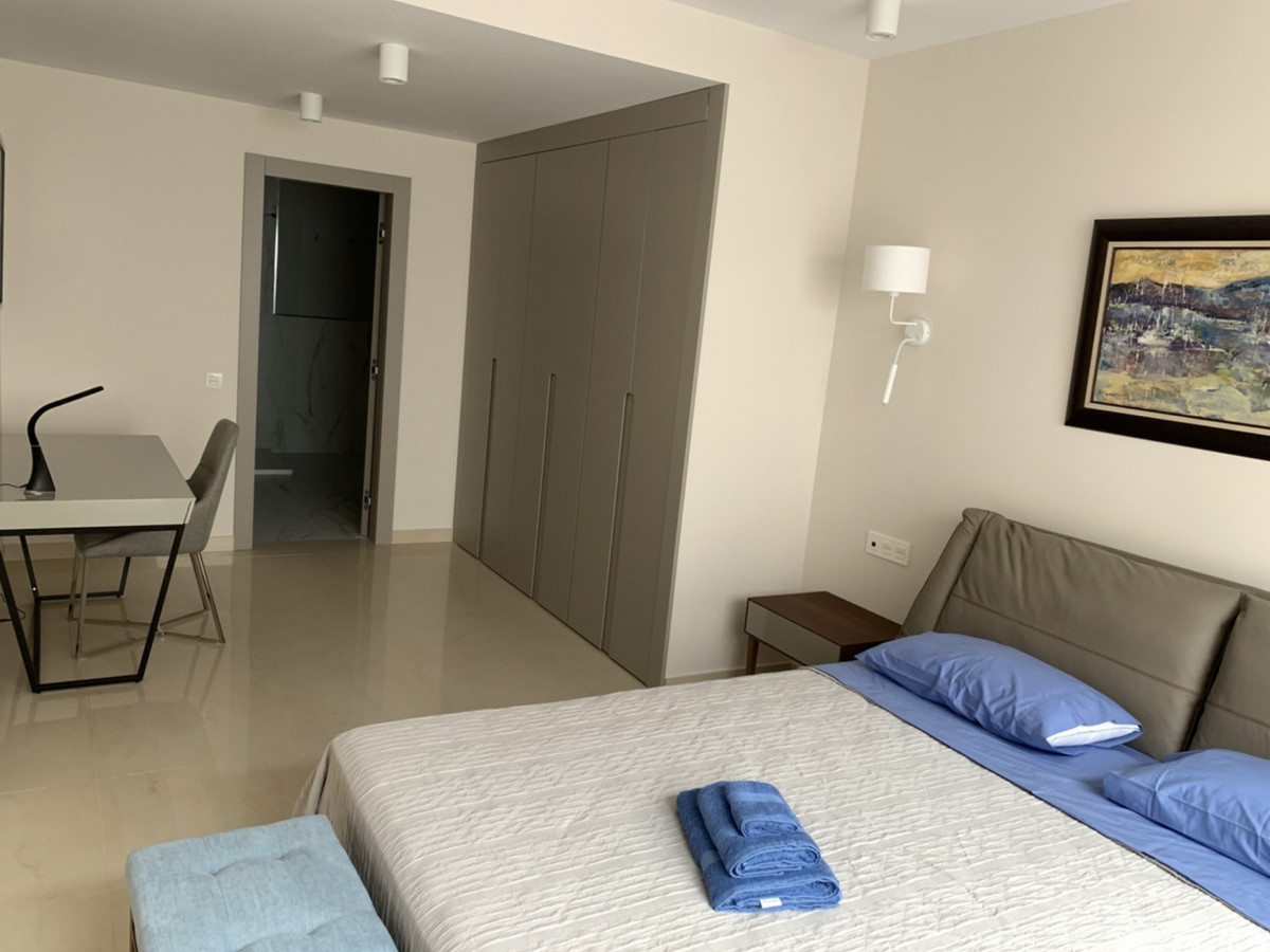 6 Bed Apartment for sale in Puerto Banús Costa Del Sol, Málaga, Spain