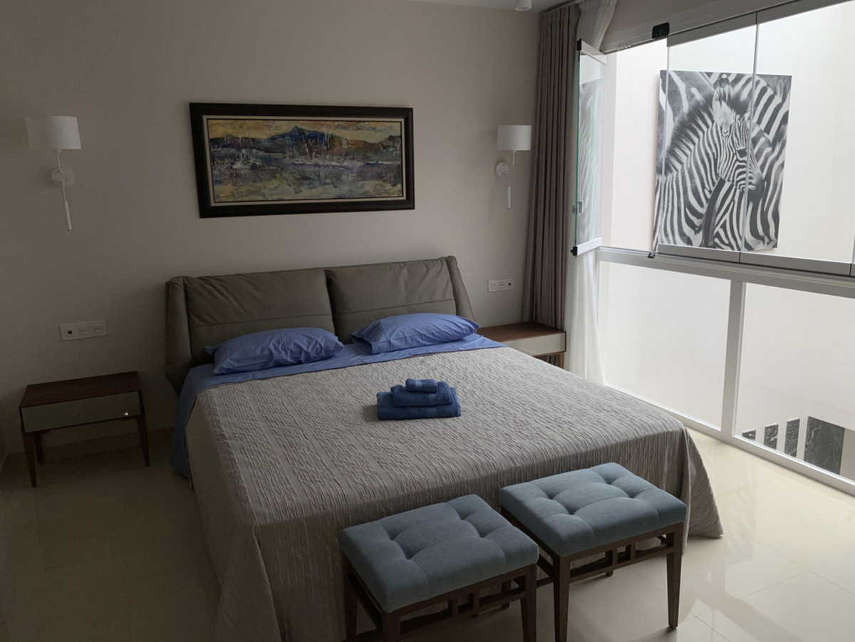 6 Bed Apartment for sale in Puerto Banús Costa Del Sol, Málaga, Spain