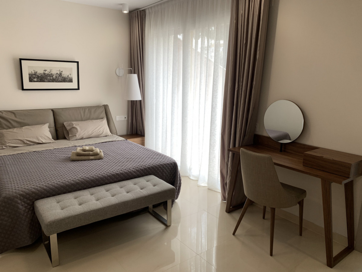 6 Bed Apartment for sale in Puerto Banús Costa Del Sol, Málaga, Spain