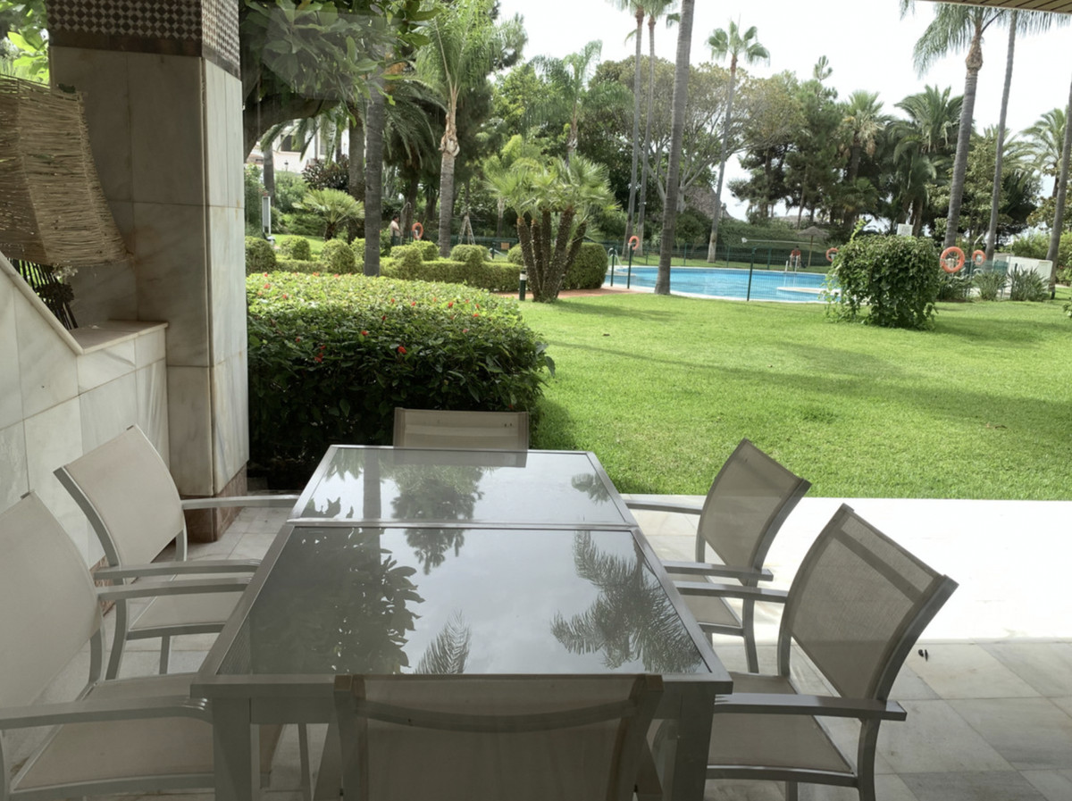 6 Bed Apartment for sale in Puerto Banús Costa Del Sol, Málaga, Spain