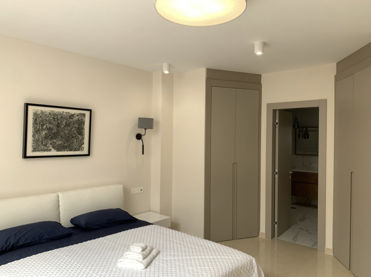 6 Bed Apartment for sale in Puerto Banús Costa Del Sol, Málaga, Spain