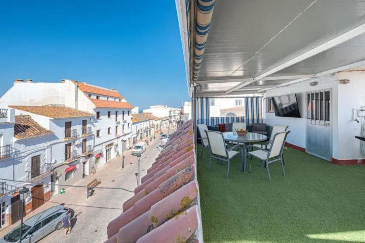Se vende Edificio residencial de 10 dormitorios en Costa Del Sol, Málaga, España