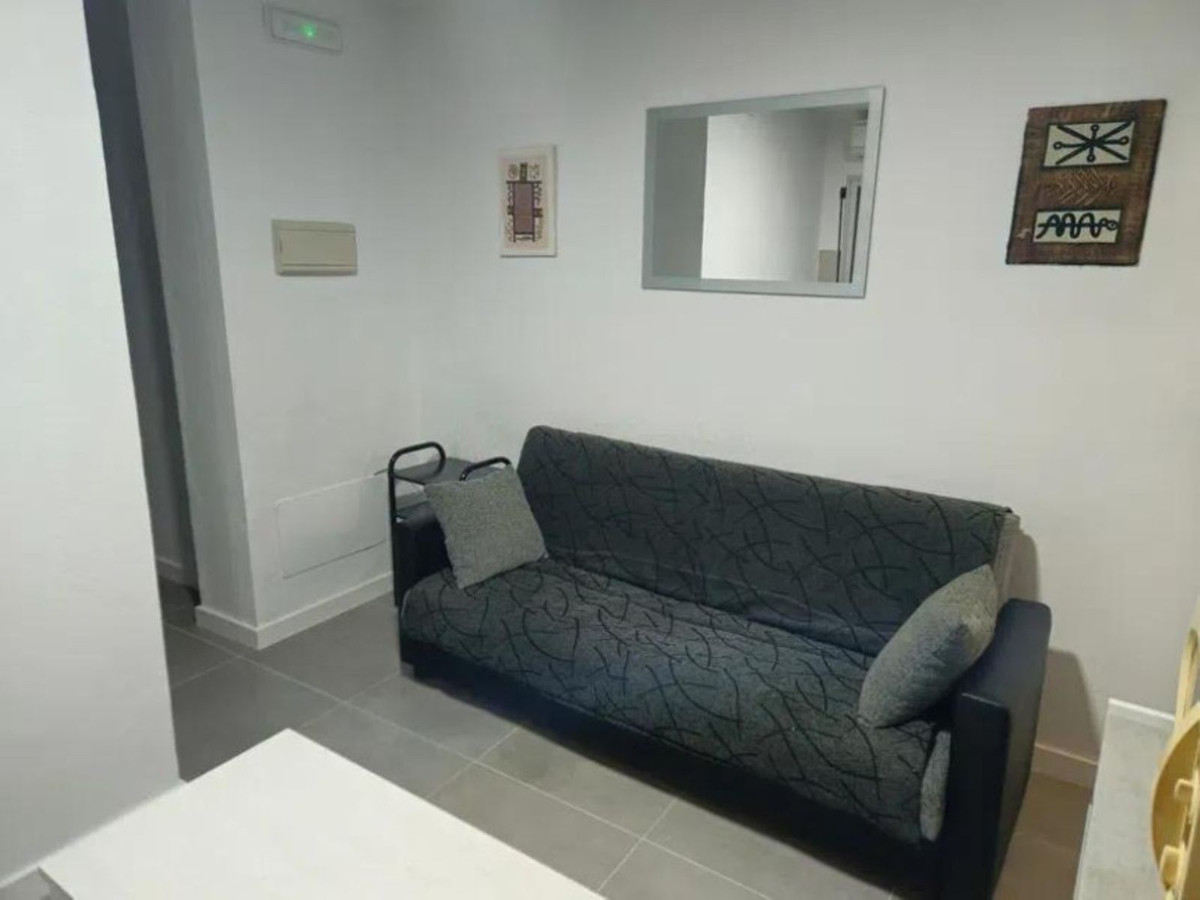 Se vende Edificio residencial de 10 dormitorios en Costa Del Sol, Málaga, España