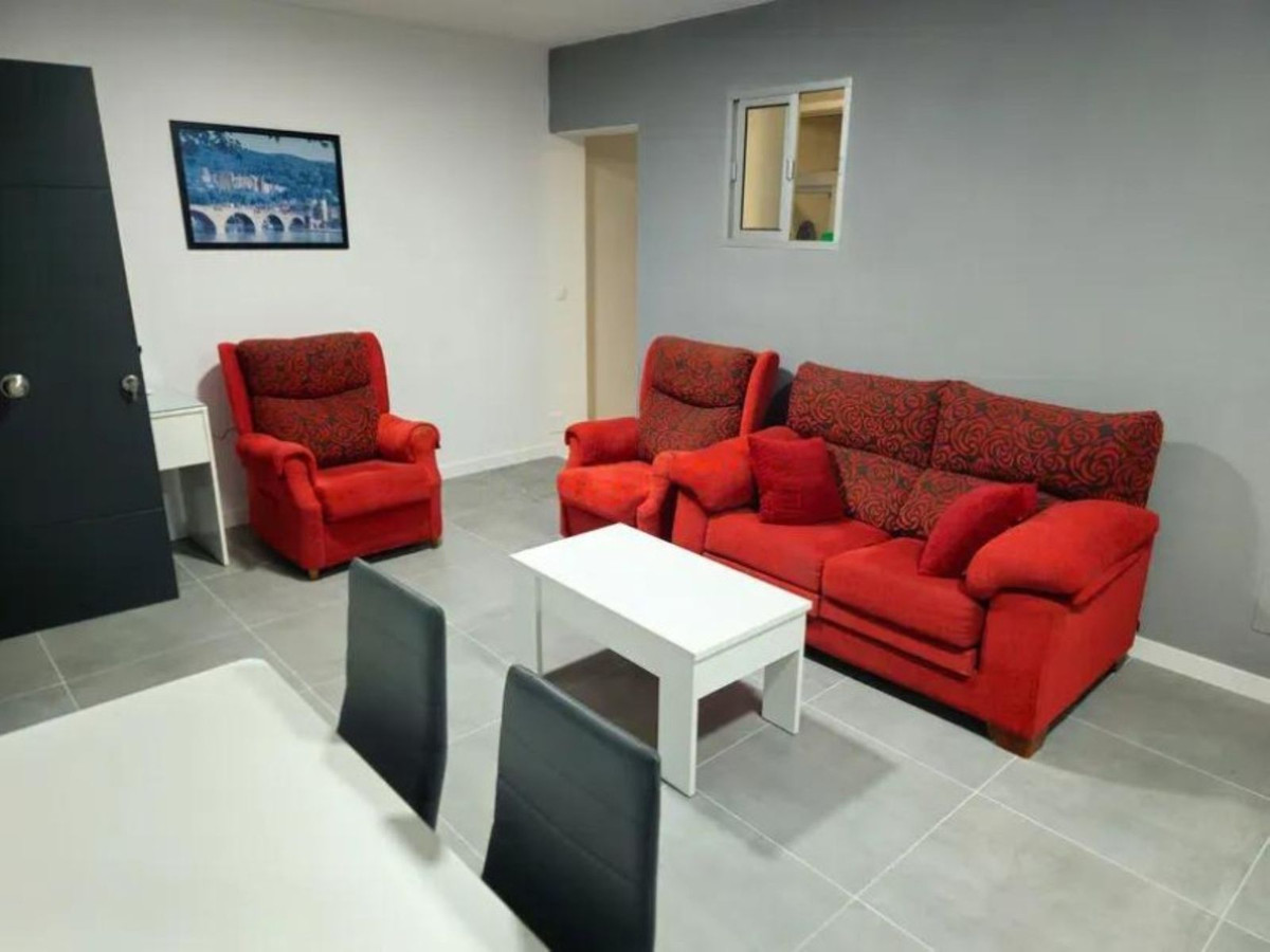 Se vende Edificio residencial de 10 dormitorios en Costa Del Sol, Málaga, España