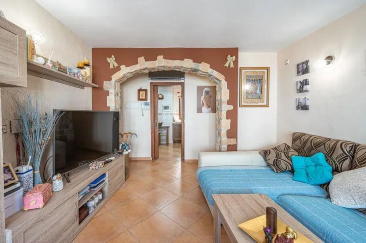 Se vende Edificio residencial de 10 dormitorios en Costa Del Sol, Málaga, España