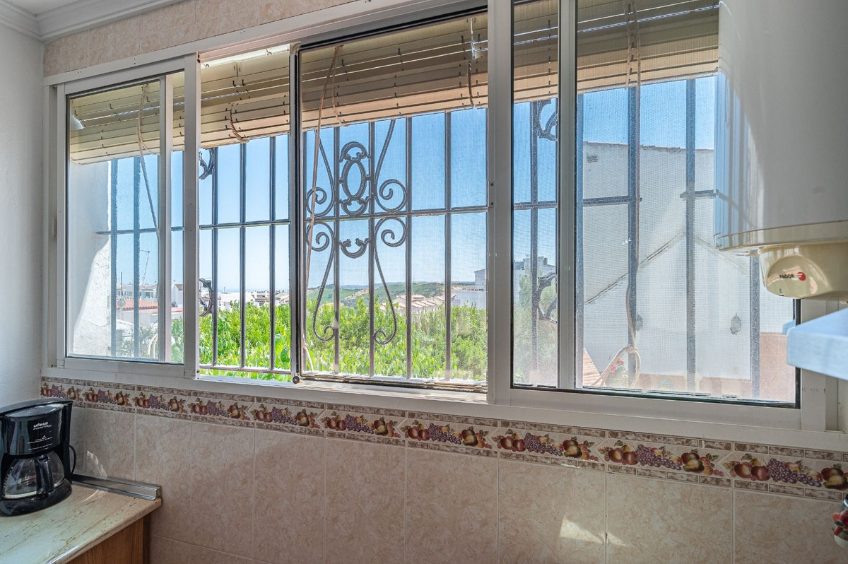 Se vende Edificio residencial de 10 dormitorios en Costa Del Sol, Málaga, España