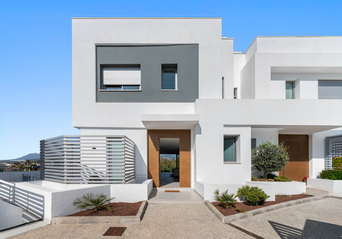 Se vende Pareada de 3 dormitorios en Costa Del Sol, Málaga, España