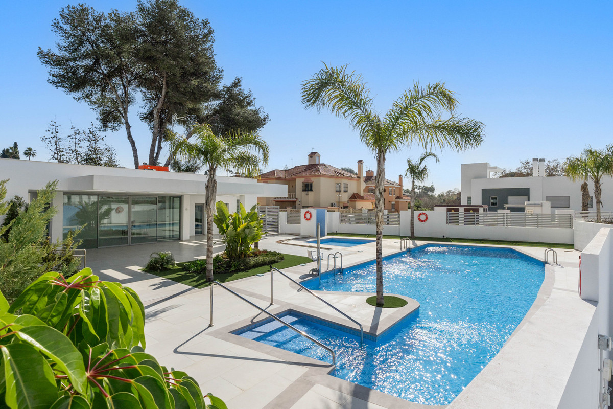 Se vende Pareada de 3 dormitorios en Costa Del Sol, Málaga, España