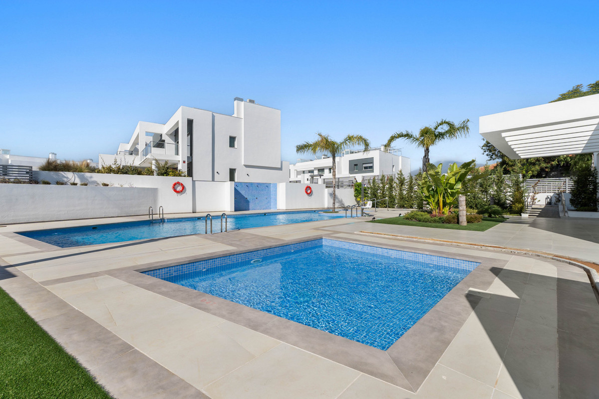 Se vende Pareada de 3 dormitorios en Costa Del Sol, Málaga, España