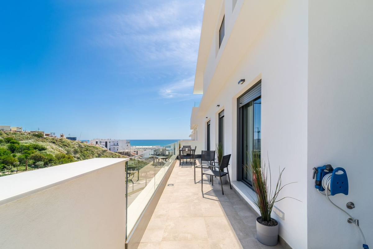 3 Bed Apartment for sale in Fuengirola Costa Del Sol, Málaga, Spain