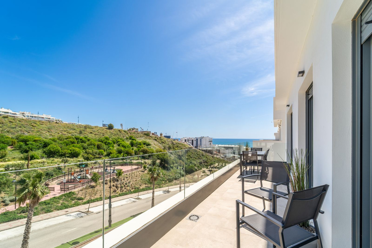 3 Bed Apartment for sale in Fuengirola Costa Del Sol, Málaga, Spain