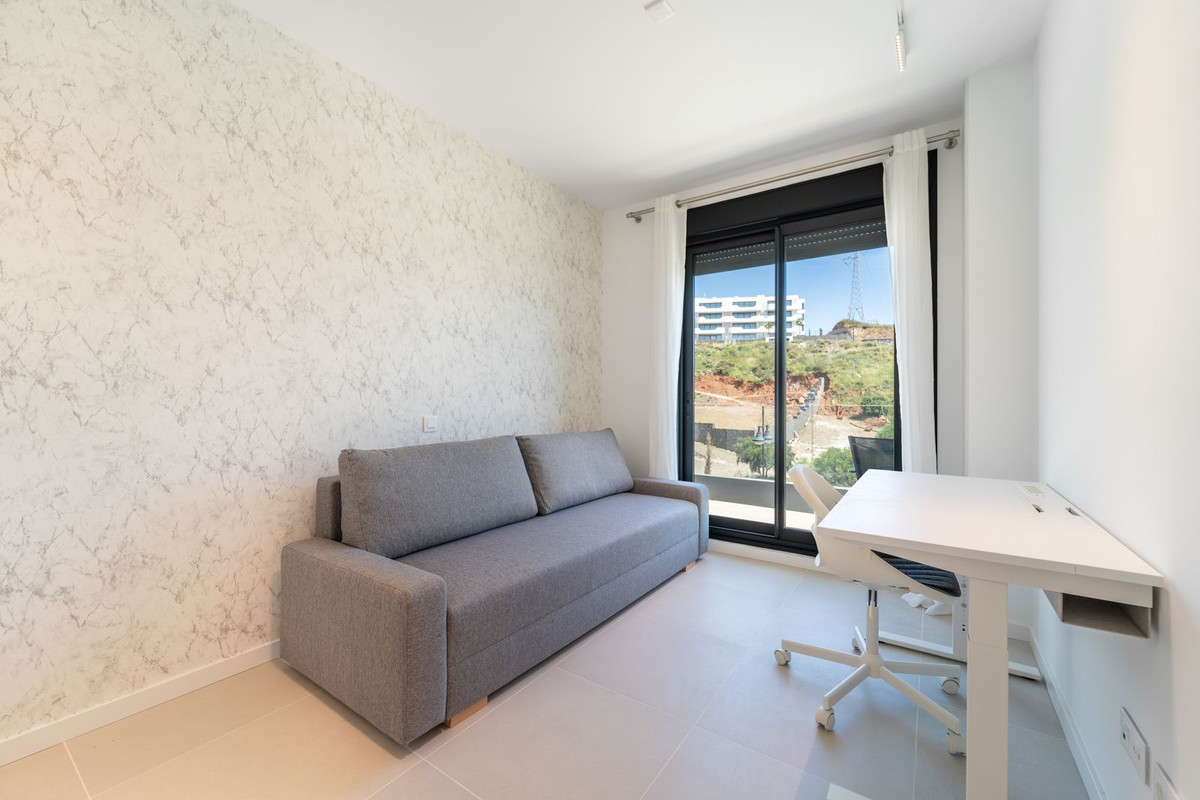 3 Bed Apartment for sale in Fuengirola Costa Del Sol, Málaga, Spain