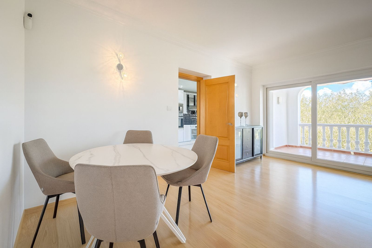 4 Bed Townhouse for sale in Cerros Del Aguila Costa Del Sol, Málaga, Spain