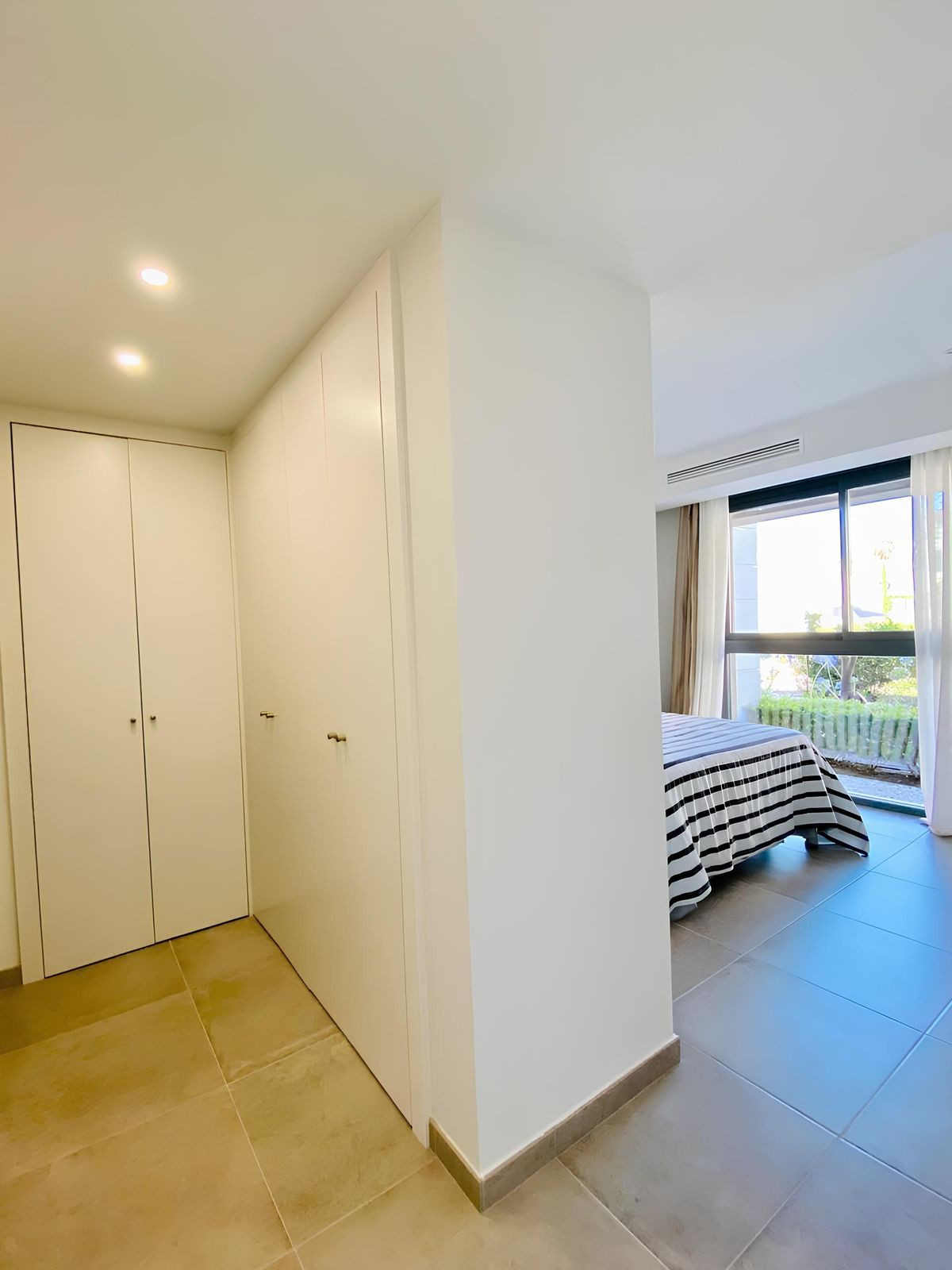 Se vende Apartamento Planta Baja de 2 dormitorios en Costa Del Sol, Málaga, España