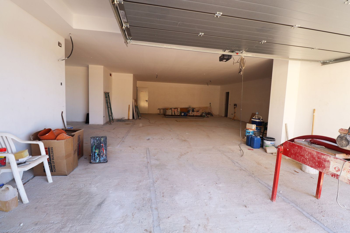 Se vende Villa - Chalet de 4 dormitorios en Costa Del Sol, Málaga, España