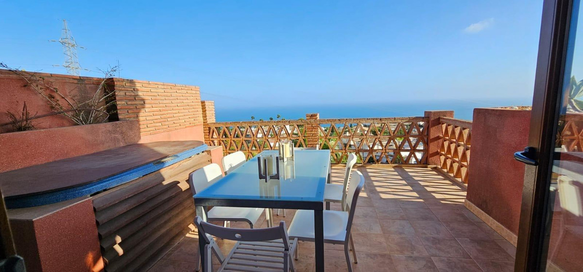3 Bed Apartment for sale in Benalmadena Costa Del Sol, Málaga, Spain