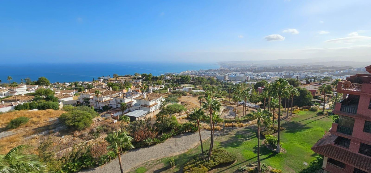 3 Bed Apartment for sale in Benalmadena Costa Del Sol, Málaga, Spain