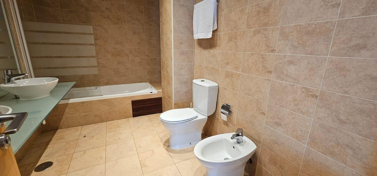 3 Bed Apartment for sale in Benalmadena Costa Del Sol, Málaga, Spain