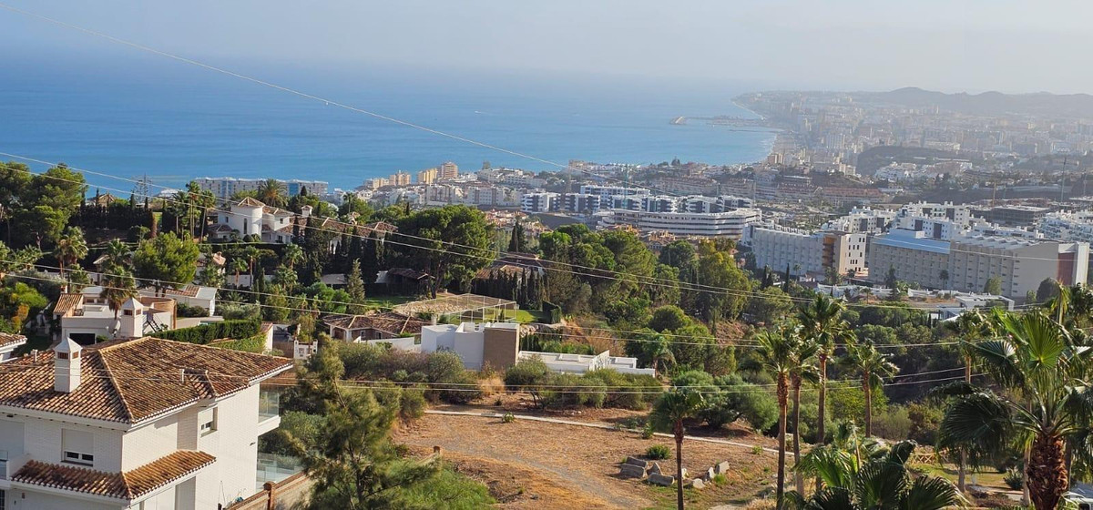 3 Bed Apartment for sale in Benalmadena Costa Del Sol, Málaga, Spain