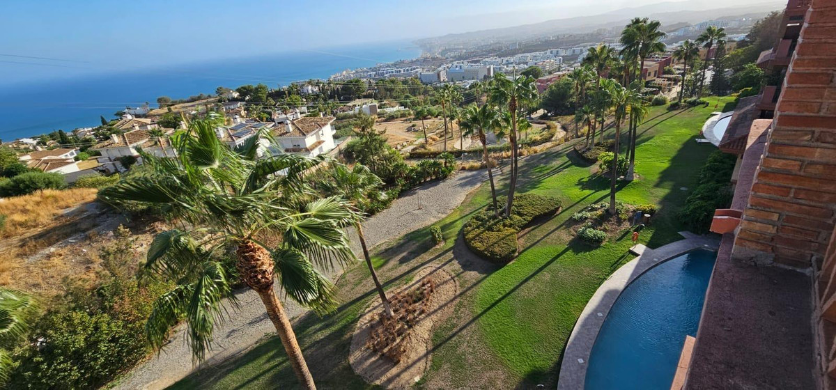 3 Bed Apartment for sale in Benalmadena Costa Del Sol, Málaga, Spain