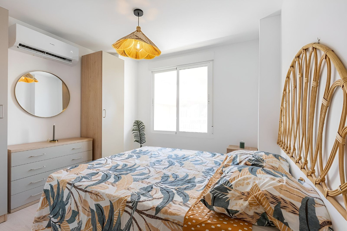 Se vende Apartamento Planta Media de 3 dormitorios en Costa Blanca, Alicante, España