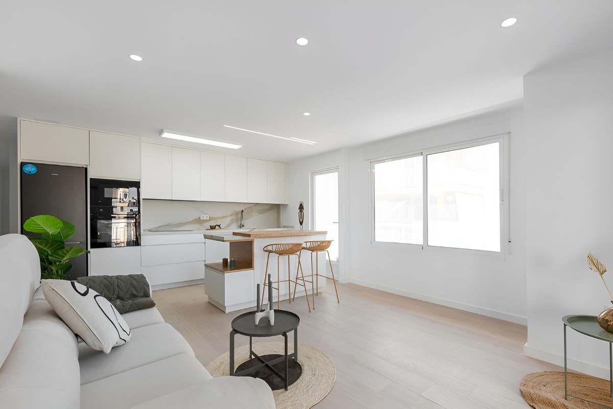 Se vende Apartamento Planta Media de 3 dormitorios en Costa Blanca, Alicante, España