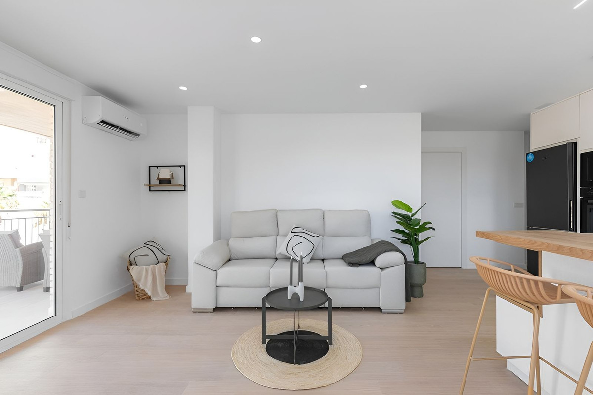 Se vende Apartamento Planta Media de 3 dormitorios en Costa Blanca, Alicante, España