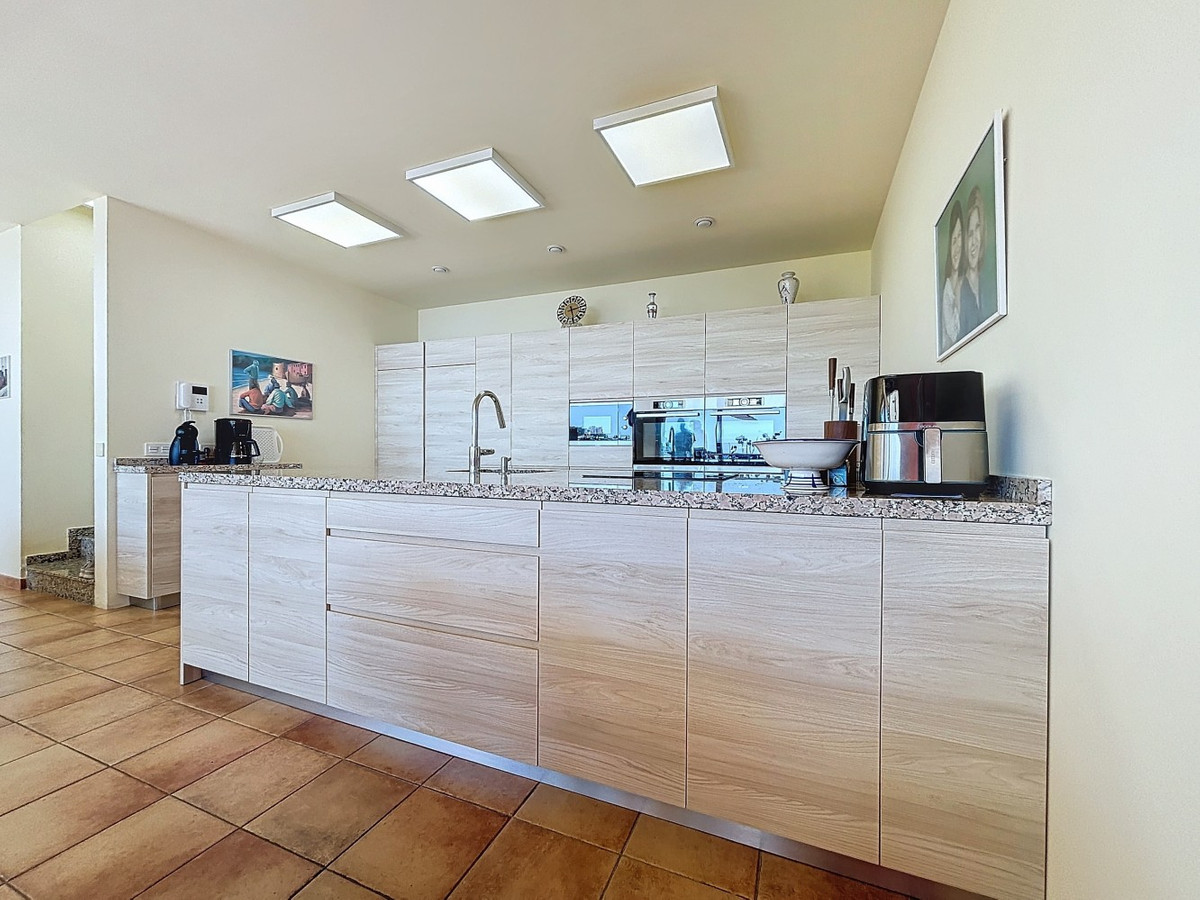 Se vende Villa - Chalet de 3 dormitorios en Costa Del Sol East, Málaga, España