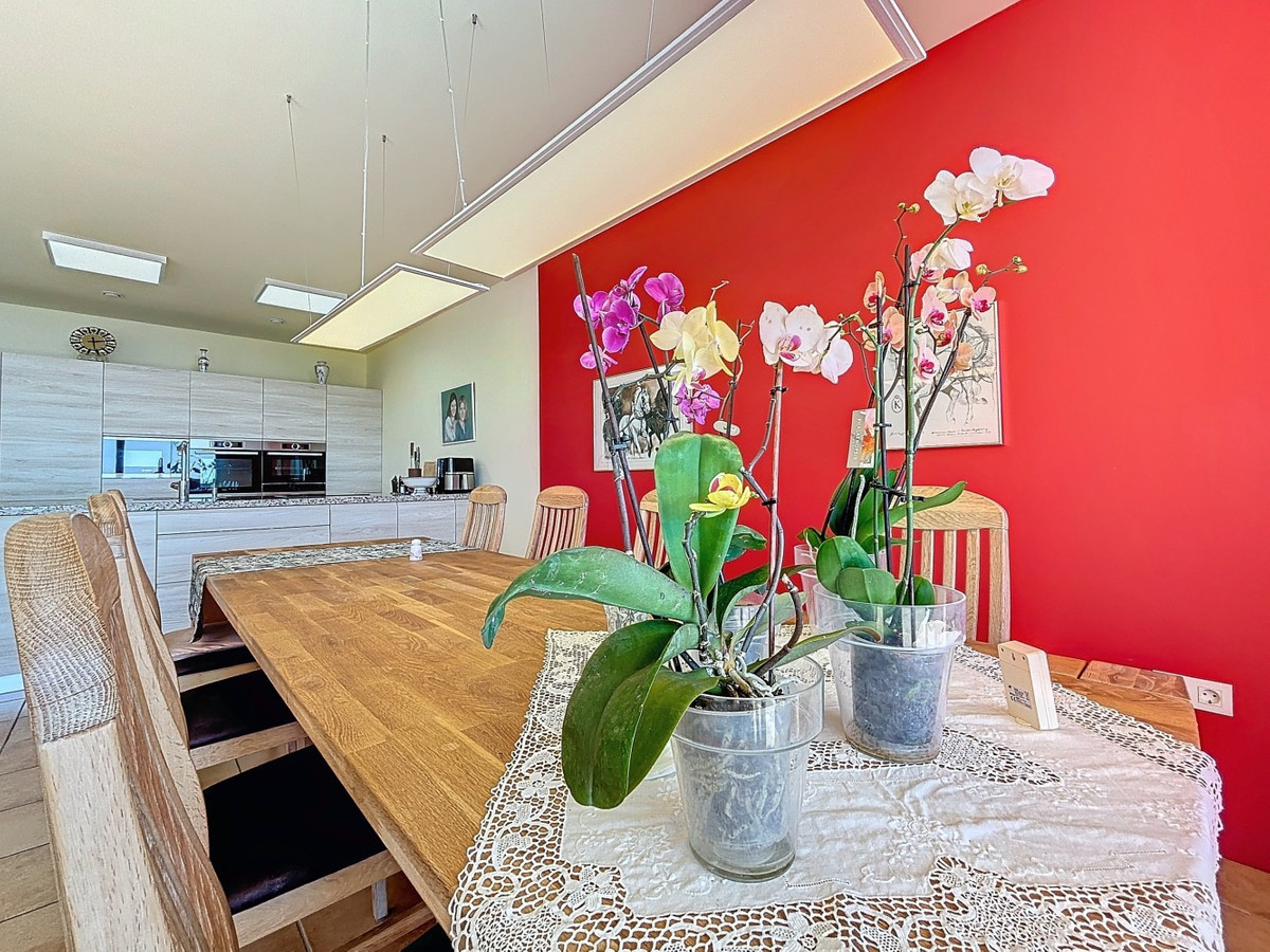 Se vende Villa - Chalet de 3 dormitorios en Costa Del Sol East, Málaga, España