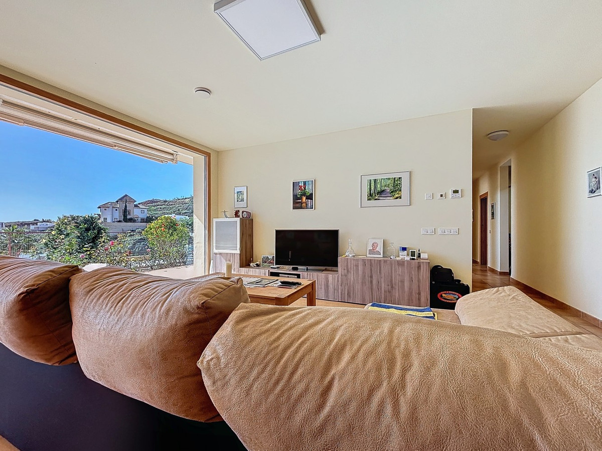 Se vende Villa - Chalet de 3 dormitorios en Costa Del Sol East, Málaga, España