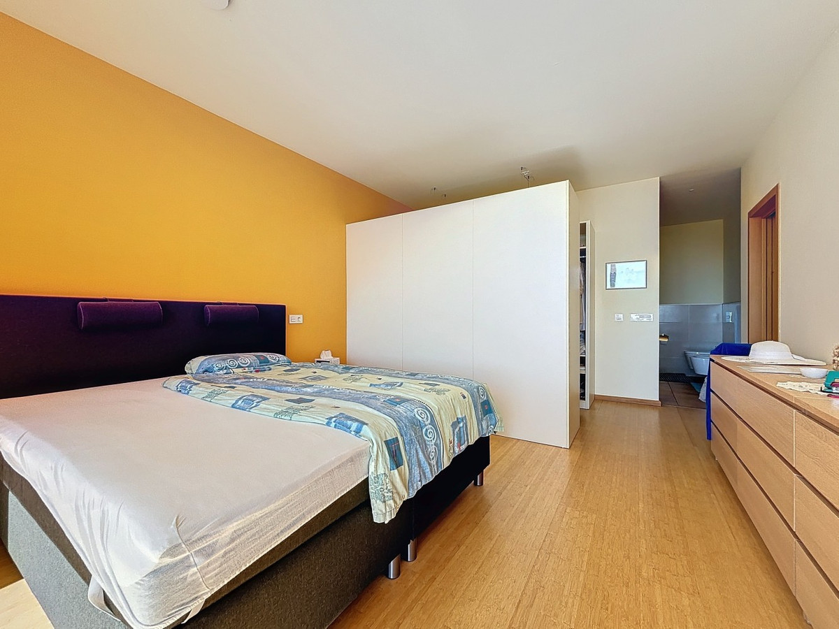 Se vende Villa - Chalet de 3 dormitorios en Costa Del Sol East, Málaga, España