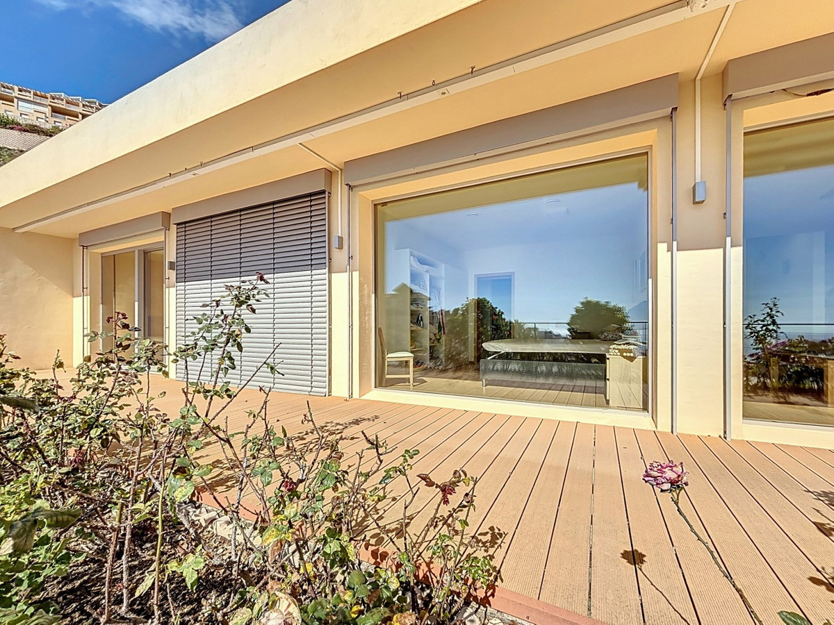 Se vende Villa - Chalet de 3 dormitorios en Costa Del Sol East, Málaga, España