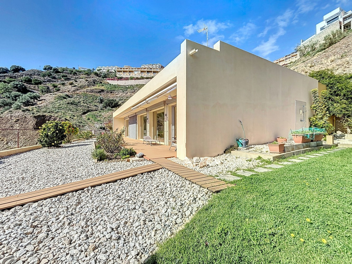 Se vende Villa - Chalet de 3 dormitorios en Costa Del Sol East, Málaga, España