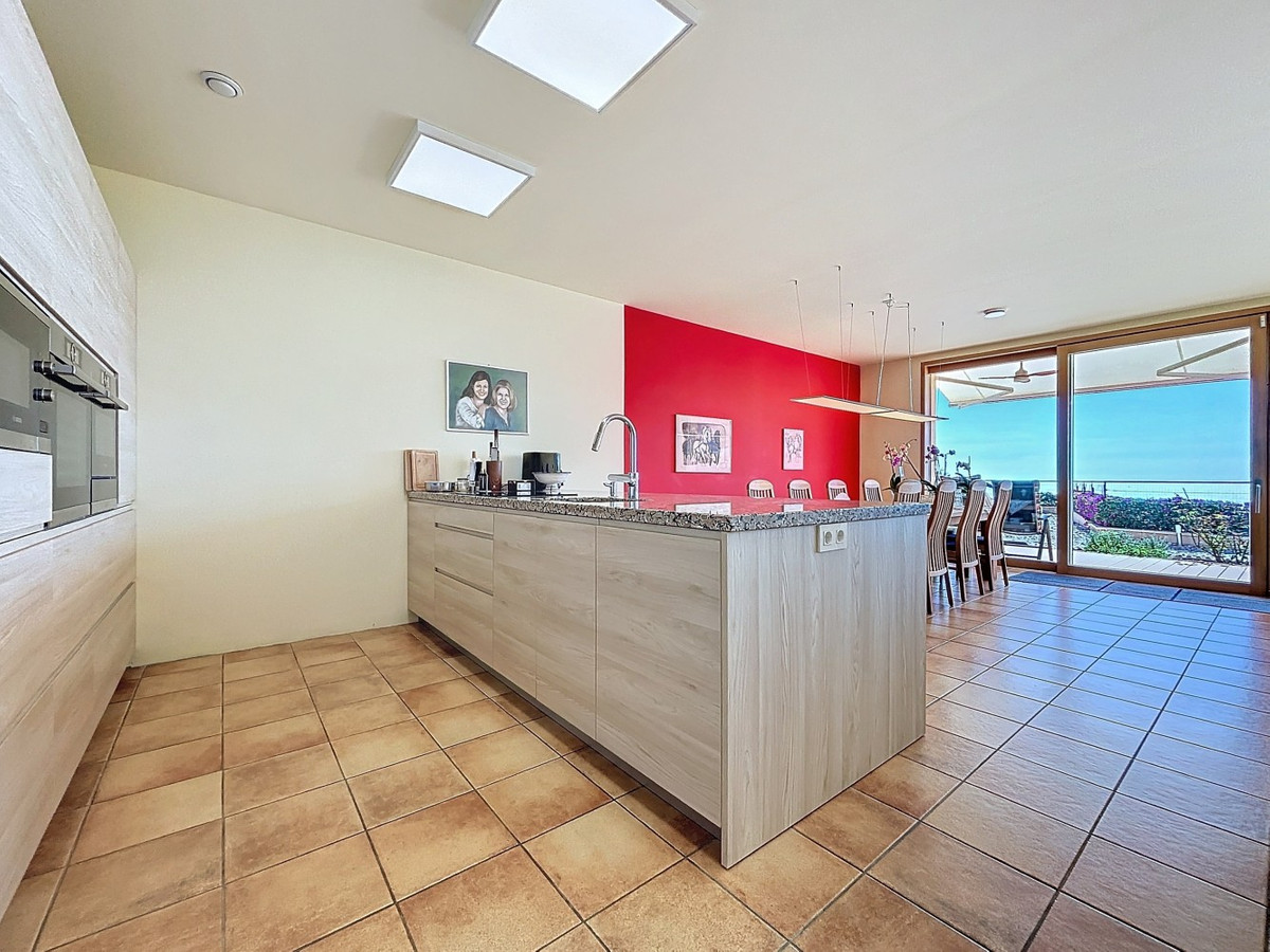 Se vende Villa - Chalet de 3 dormitorios en Costa Del Sol East, Málaga, España