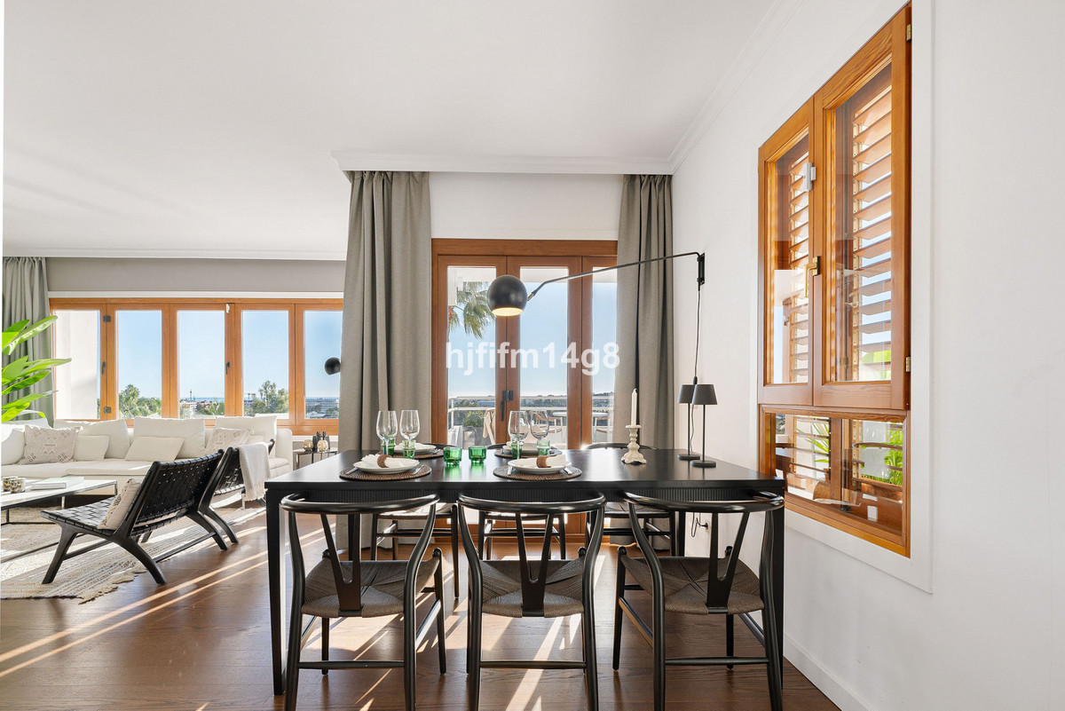 5 Bed Apartment for sale in Nueva Andalucía Costa Del Sol, Málaga, Spain