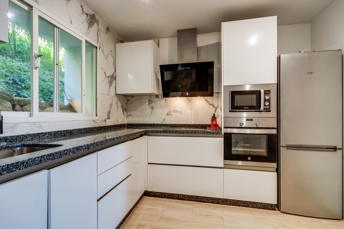 Se vende Apartamento Planta Media de 3 dormitorios en Costa Del Sol, Málaga, España