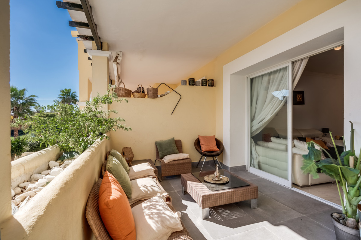 Se vende Apartamento Planta Media de 3 dormitorios en Costa Del Sol, Málaga, España