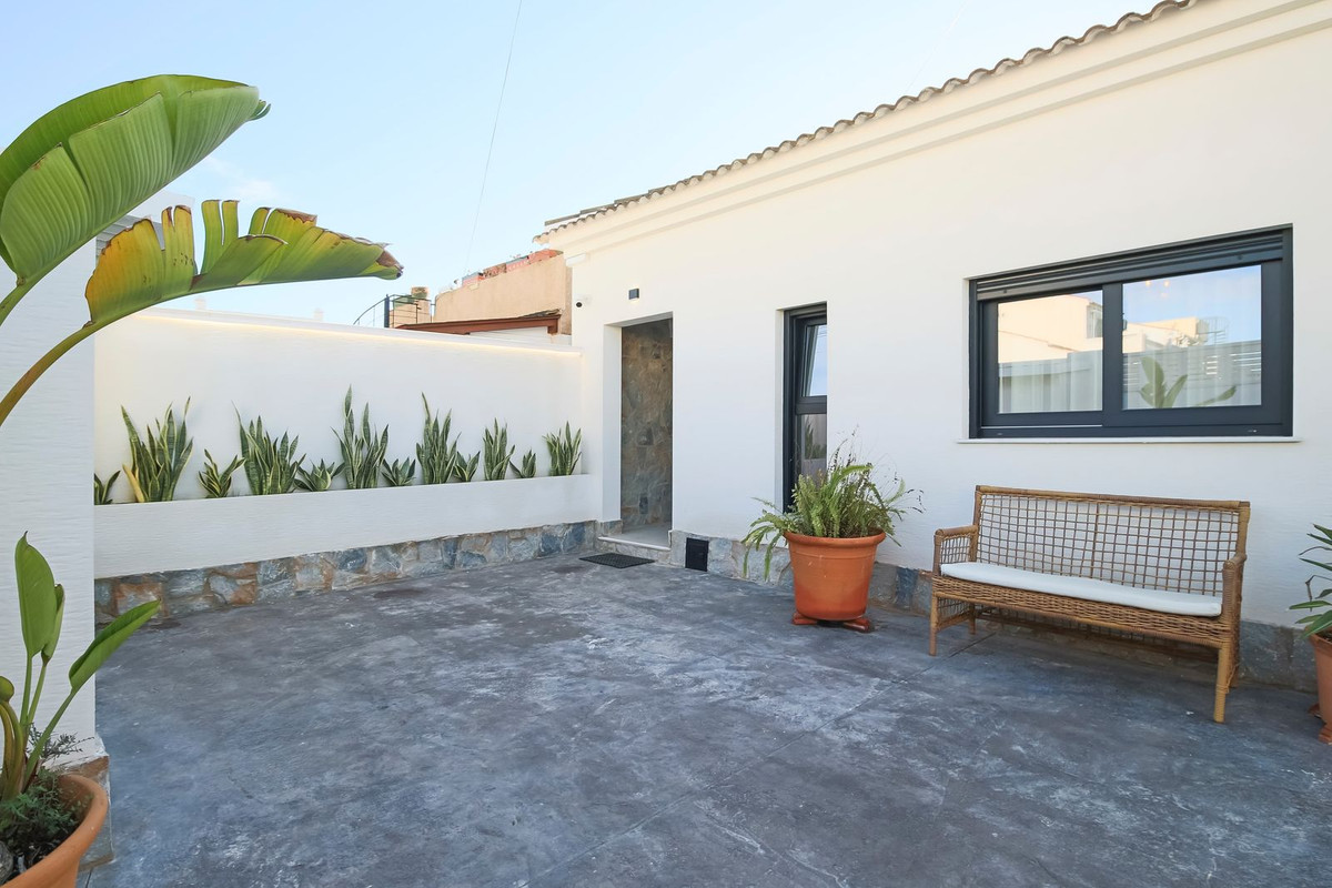 Se vende Villa - Chalet de 3 dormitorios en Costa Blanca, Alicante, España