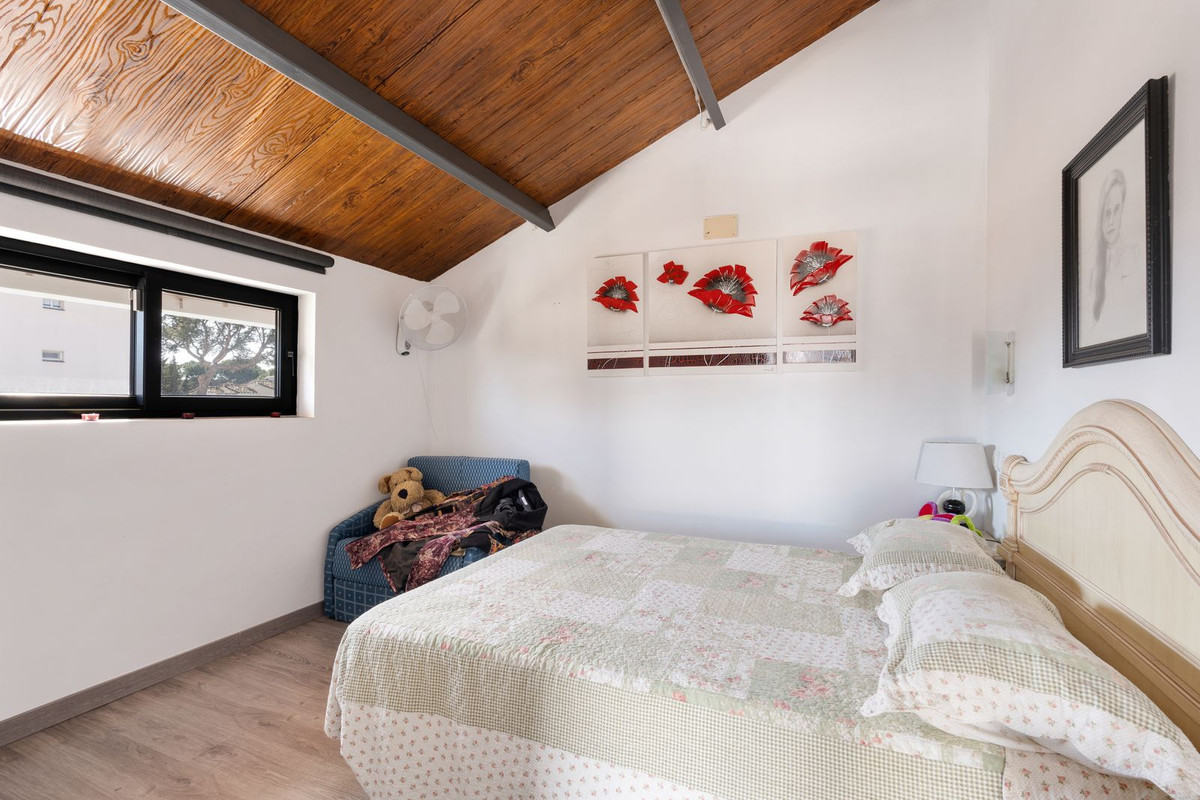 4 Bed Townhouse for sale in Calahonda Costa Del Sol, Málaga, Spain