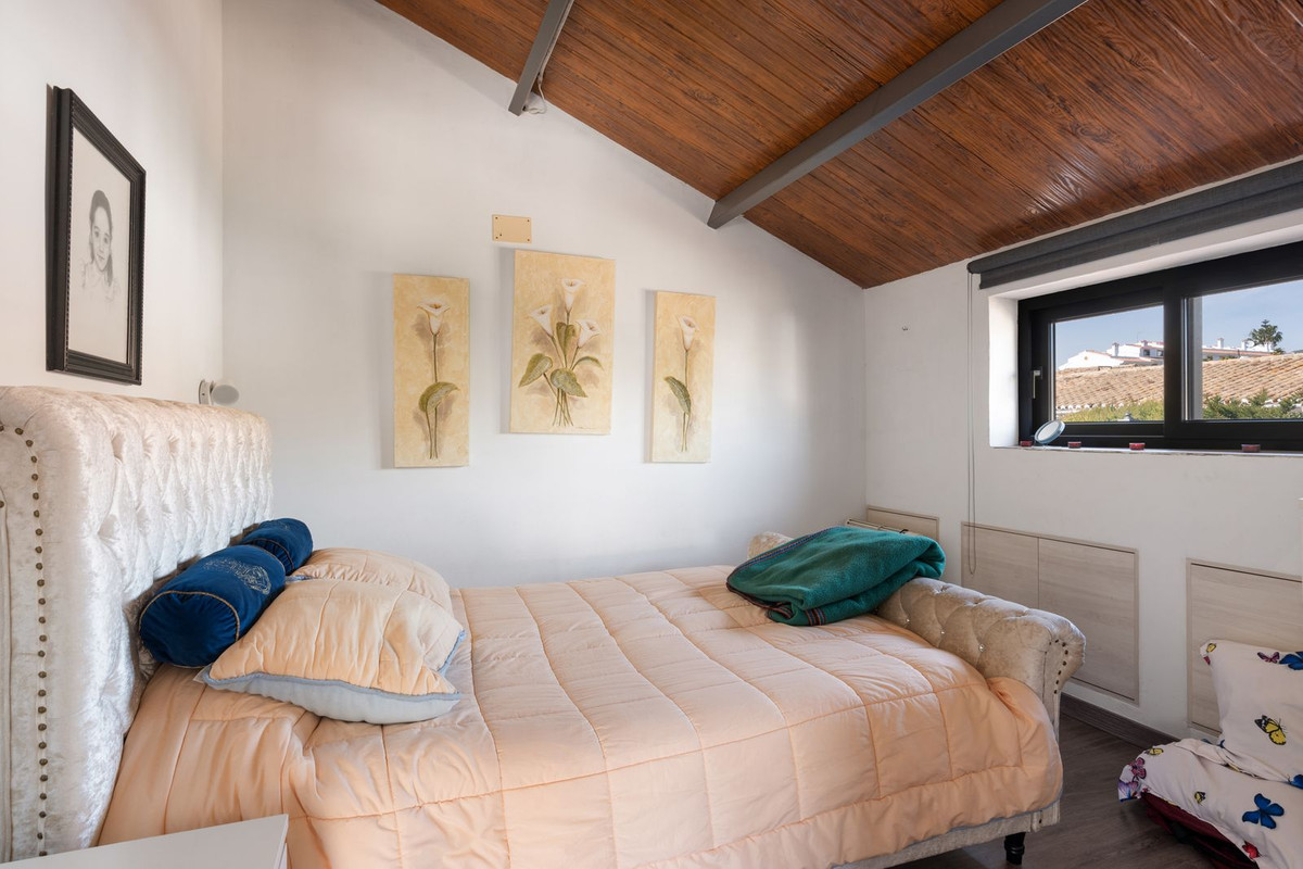 4 Bed Townhouse for sale in Calahonda Costa Del Sol, Málaga, Spain