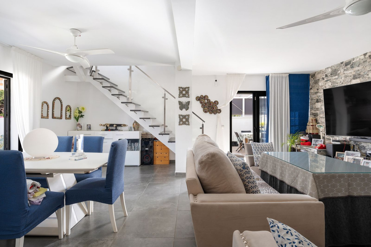 4 Bed Townhouse for sale in Calahonda Costa Del Sol, Málaga, Spain