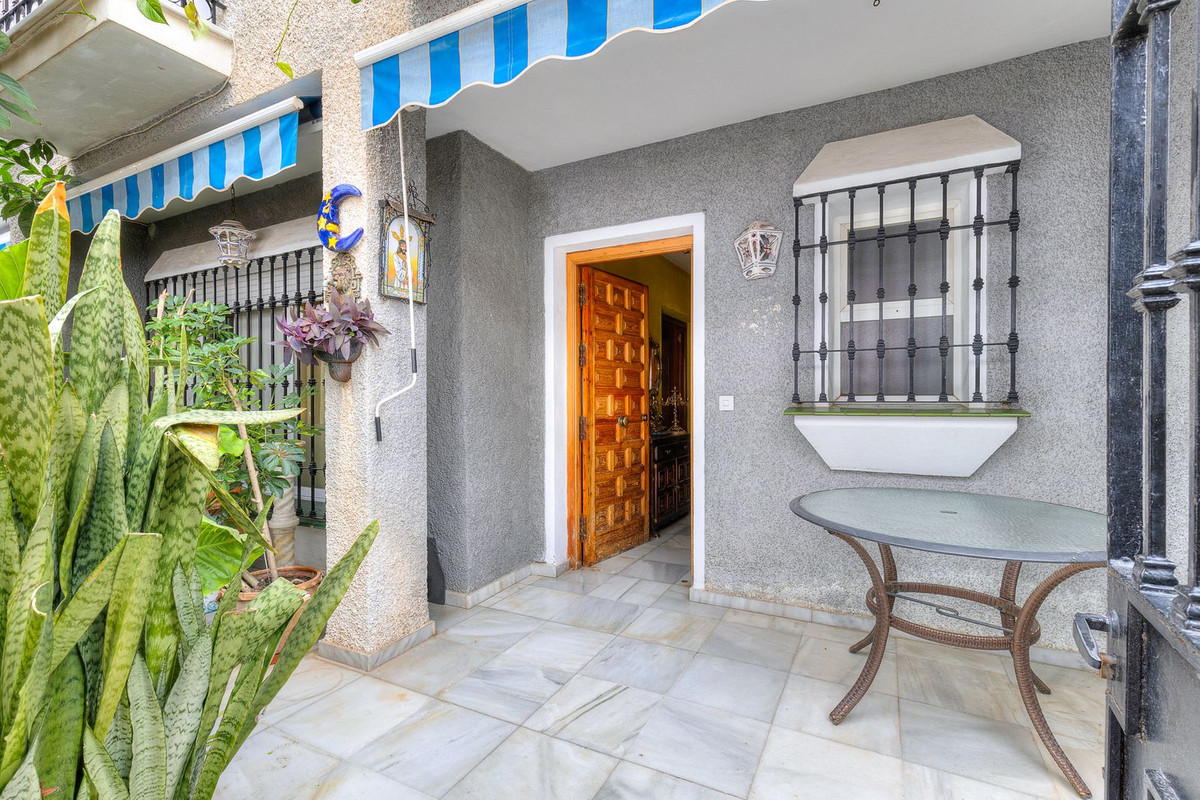 5 Bed Townhouse for sale in Mijas Costa Del Sol, Málaga, Spain