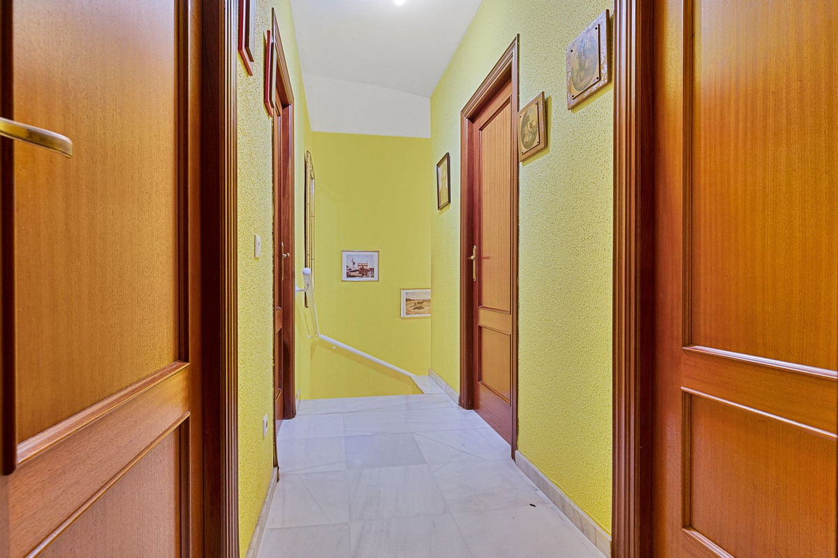5 Bed Townhouse for sale in Mijas Costa Del Sol, Málaga, Spain