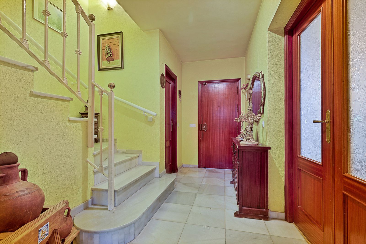 5 Bed Townhouse for sale in Mijas Costa Del Sol, Málaga, Spain