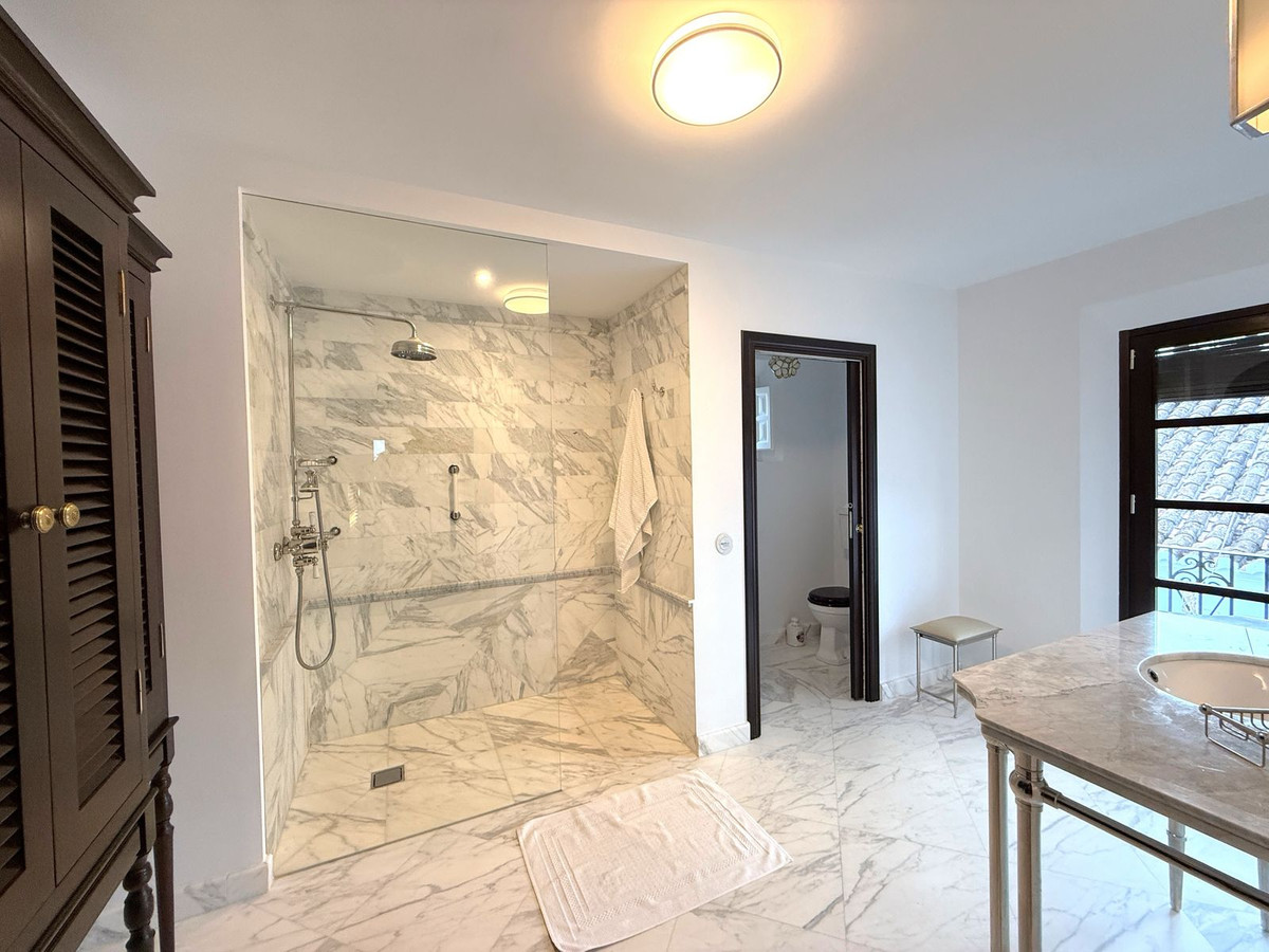 4 Bed Townhouse for sale in Marbella Costa Del Sol, Málaga, Spain