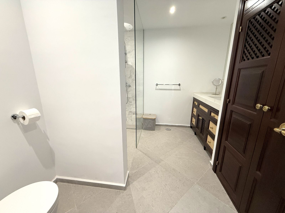 4 Bed Townhouse for sale in Marbella Costa Del Sol, Málaga, Spain